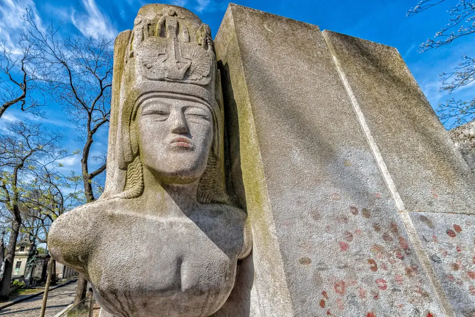 Oscar Wilde’s lipstick-covered tomb at Père Lachaise Cemetery